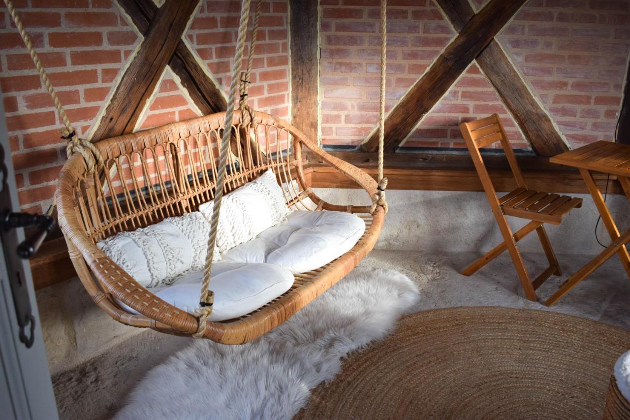 Appartement Classe "La Tour" Dole Bagian luar foto