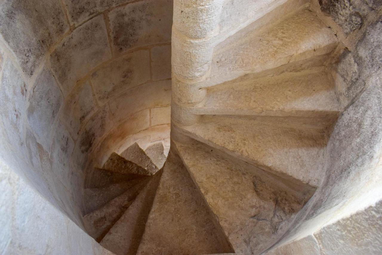 Appartement Classe "La Tour" Dole Bagian luar foto
